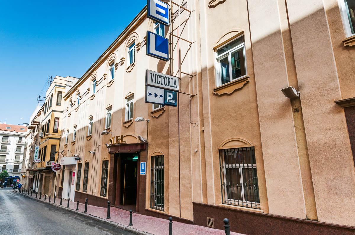 Hotel Victoria Linares  Buitenkant foto