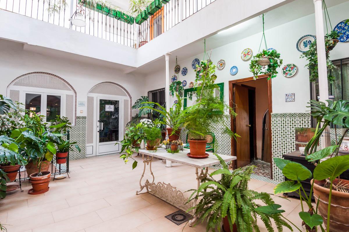 Hotel Victoria Linares  Buitenkant foto