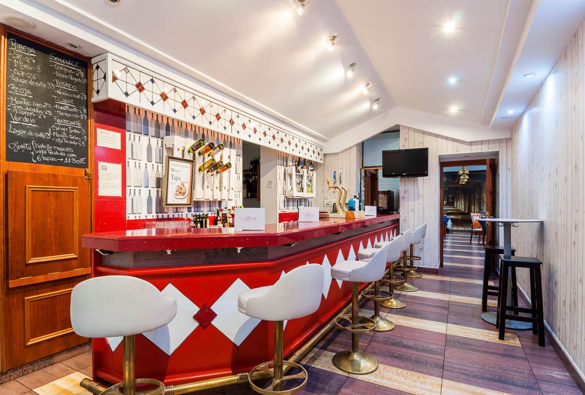 Hotel Victoria Linares  Buitenkant foto